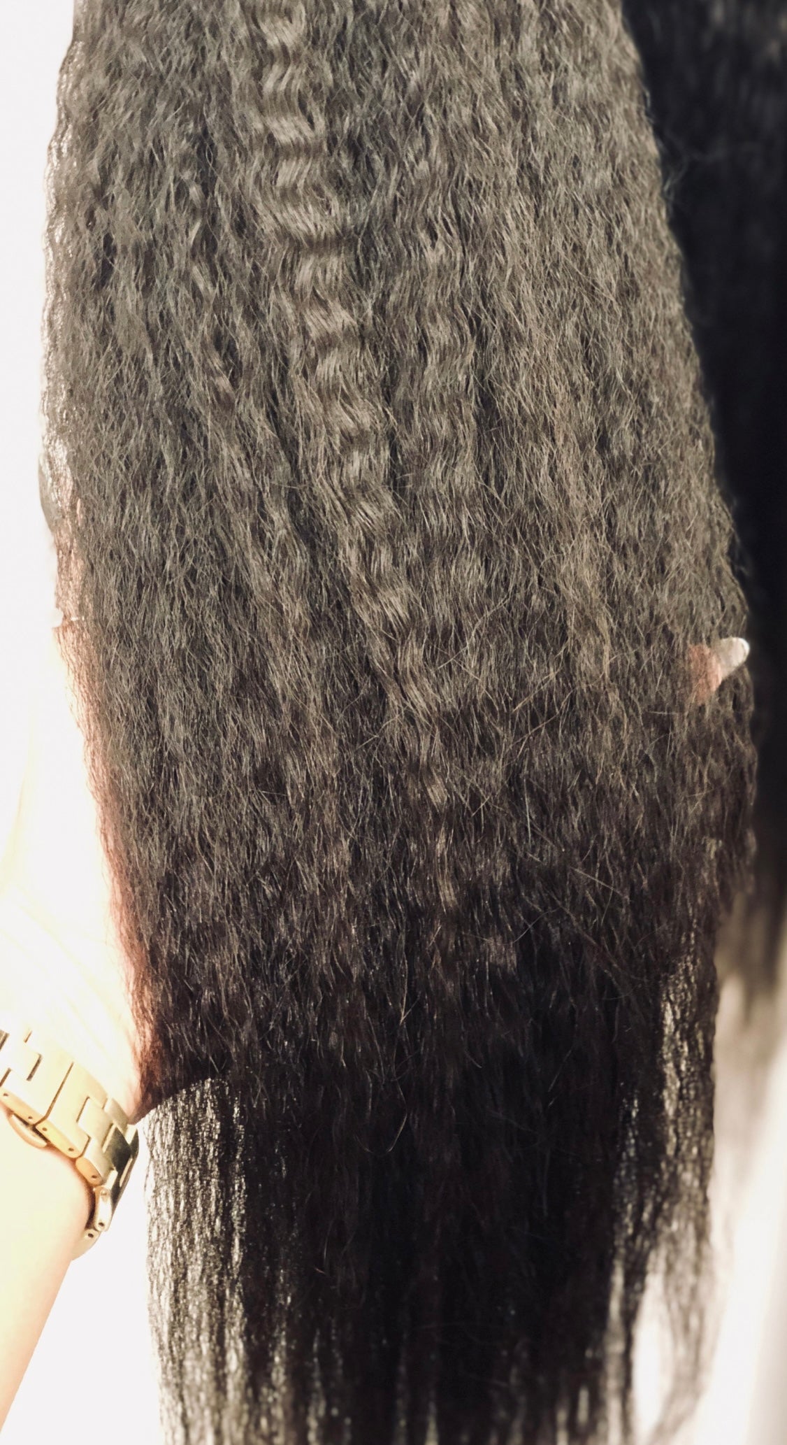 This is our strength (kinky straight) ponytail in it's natural state and color. 